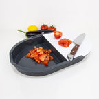 81137 – Two-Chamber Cutting Board