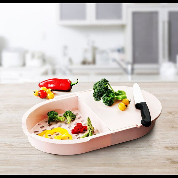 81137 – Two-Chamber Cutting Board