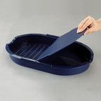 81137 – Two-Chamber Cutting Board