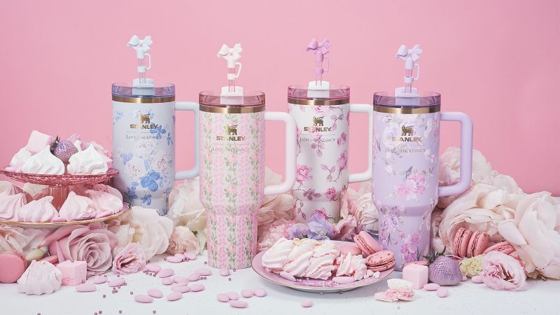 Stanley Tumbler Love Shake Addition Gift Box Packing